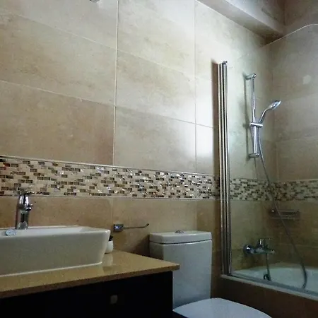 Akti 3 Bed *